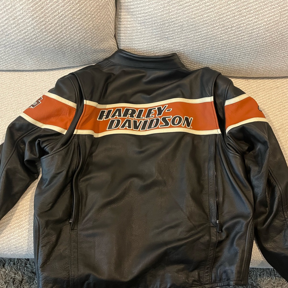 Harley-Davidson Burning eagle Leather Jacket and women’s Harley zip up